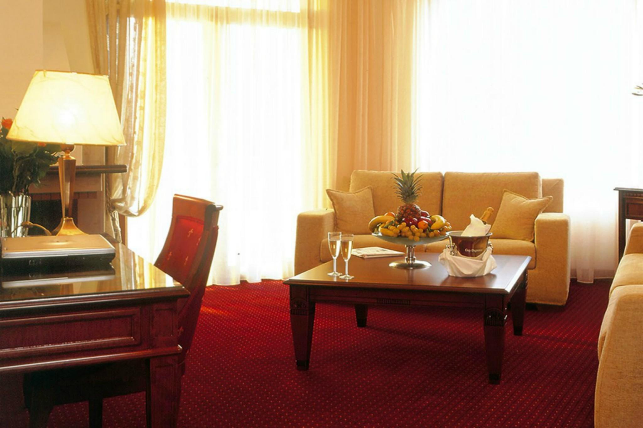 Royal Thessaloniki Hotel 4*