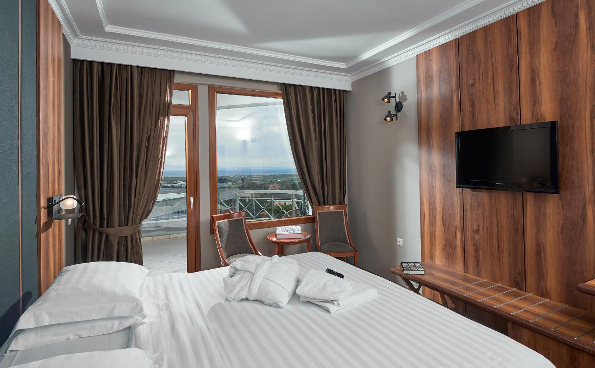 Royal Thessaloniki Hotel 4*
